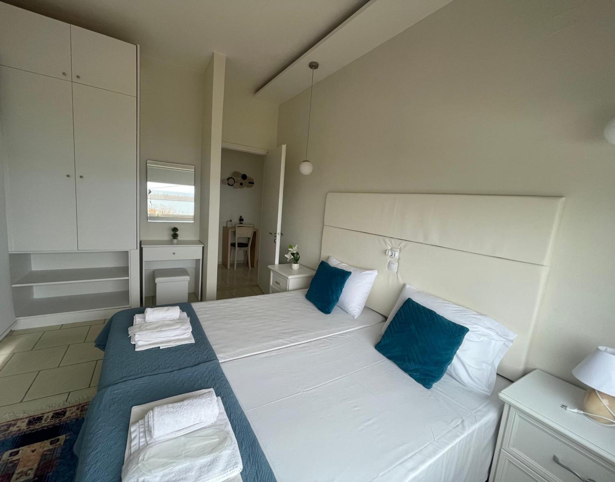 Sea View Apts & Suites By Pachiplex Mália Kültér fotó
